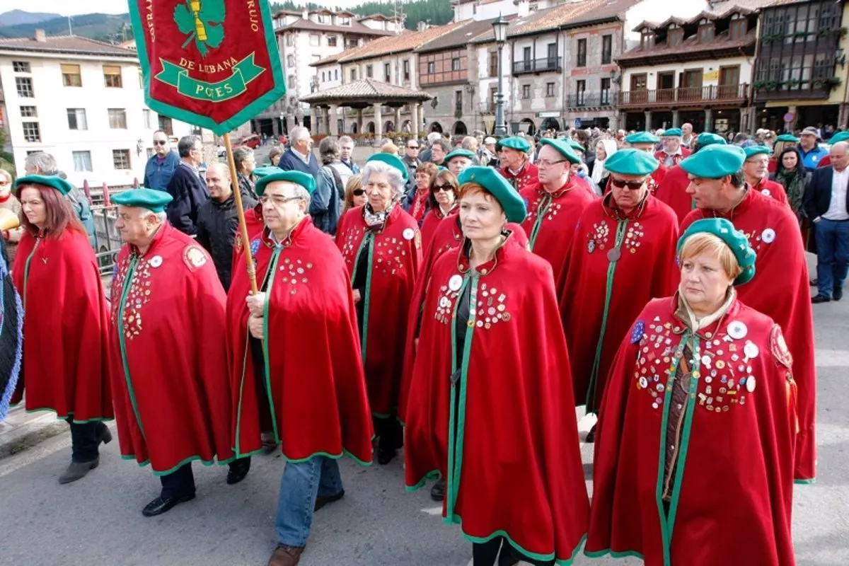 La Fiesta del Orujo en Potes: Tradición y Sabores en el Corazón de Cantabria